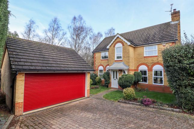Thumbnail Detached house for sale in Earles Meadow, Horsham