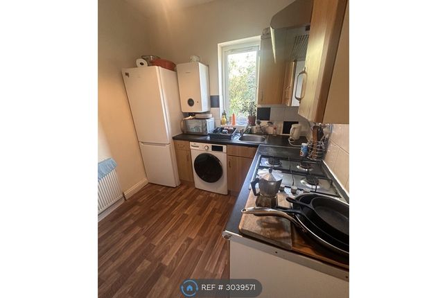 Flat   Bath Road, The Three Lamps, Bristol photo 3