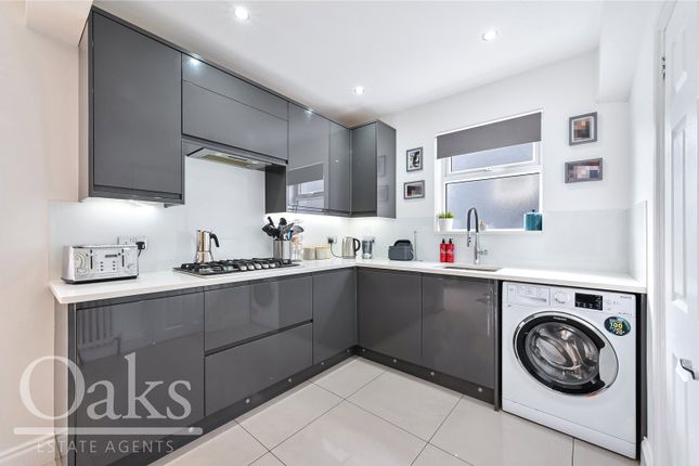 44, Teevan Road, Surrey photo 4