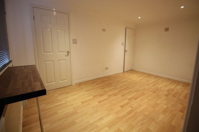34, South Street, Rotherham photo 4
