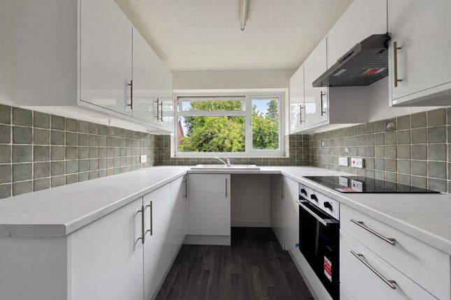 Flat 12, The Willows Lansdown Road, Gloucester photo 2