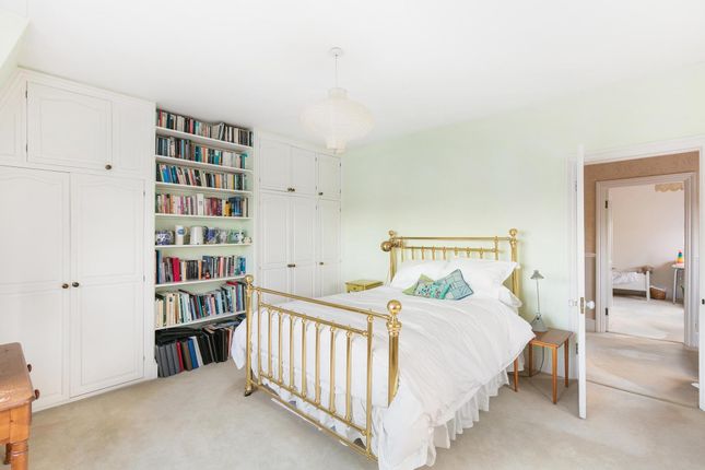 End terrace house for sale in Edenhurst Avenue, London