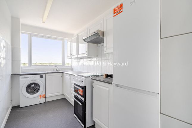 Flat 179, Elgar Lodge,, Fair Acres, Bromley photo 2