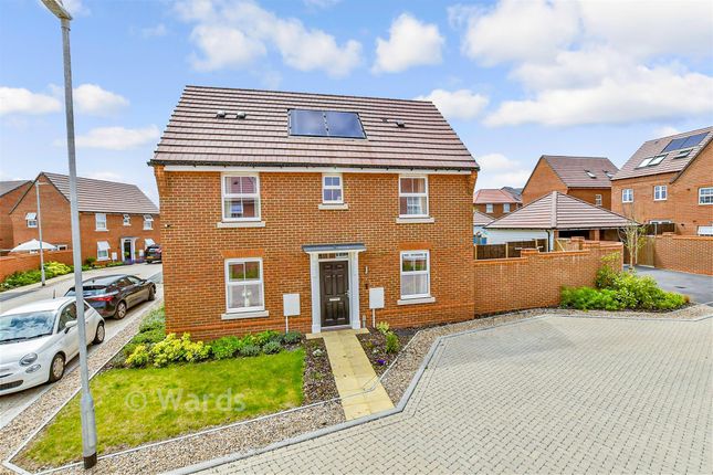 3-bed detached on 4, Laxtons Crescent, Sittingbourne, £400,000