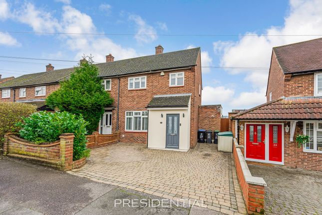 2-bed terraced on 27 Honeycroft, Loughton, £475,000