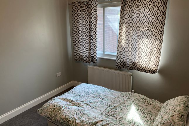 Room to rent in Woodford Green, London