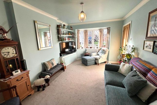 8, Cherry Close, Hornsea photo 2