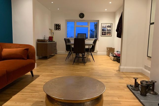 23, Pewley Way, Guildford photo 2