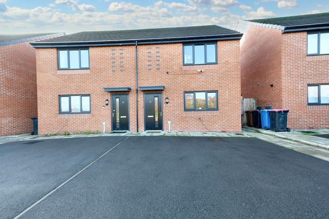2-bed house on 25 Poppy Lane, Salford, £255,000