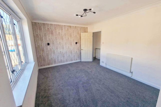 Semi-detached house to rent in Shakespeare Road, Sittingbourne