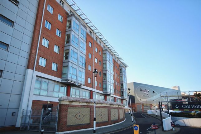 Thumbnail Flat to rent in The Round House, Gunwharf Quays, Portsmouth