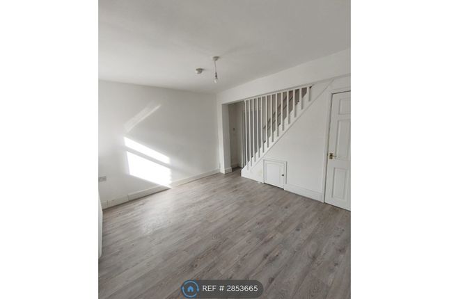 Manchester Road, Wardley Swinton, Manchester photo 5
