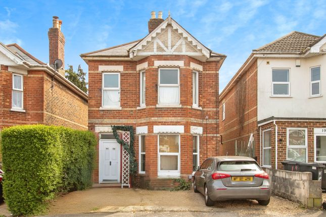 1-bed flat on Sedgley Road, Bournemouth, Dorset BH9, £165,000