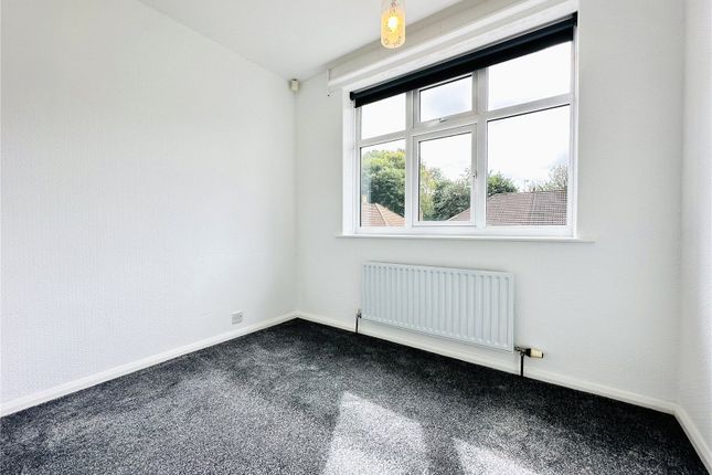 17, High Moor Crescent, West Yorkshire photo 4