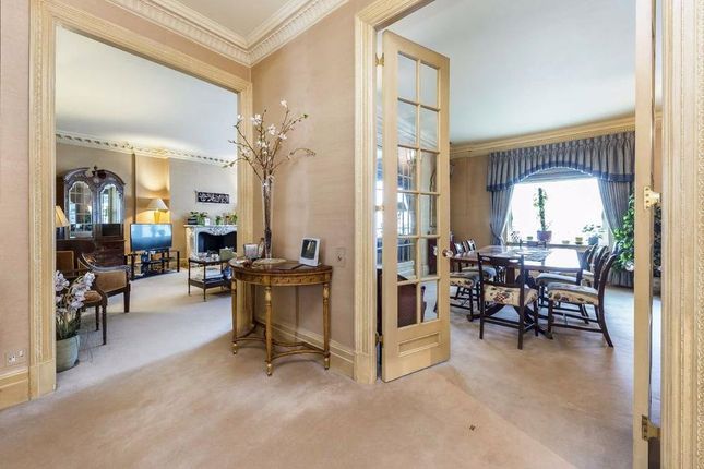 4 bed flat for sale in Park Road, London NW8