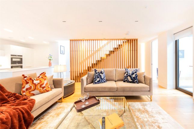 Thumbnail Detached house to rent in Hippodrome Place, London