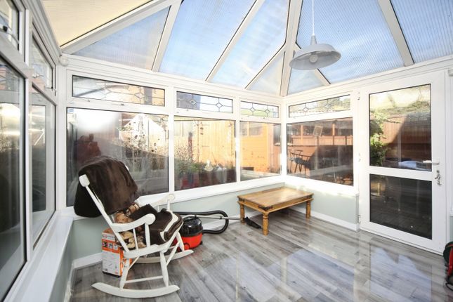 5, Goldthorn Road, Kidderminster photo 4