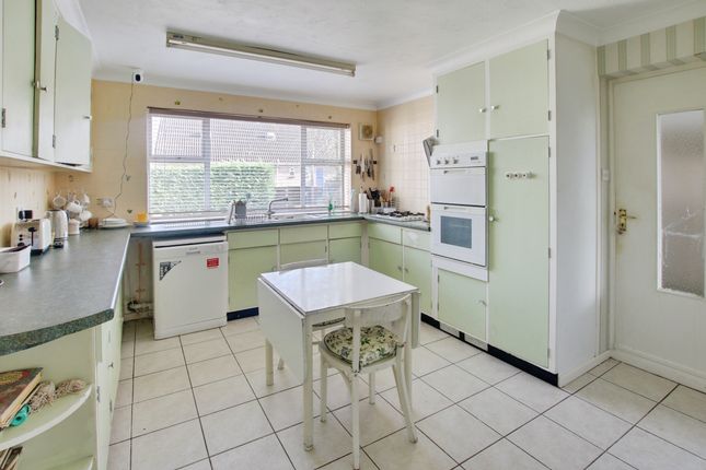 5, Cricketers Close, March photo 3