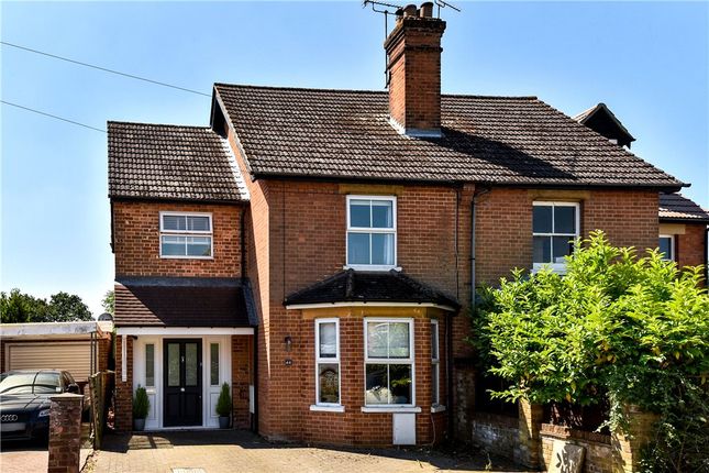 4 Bed Semi Detached House For Sale In Cambridge Road Crowthorne Berkshire Rg45 Zoopla