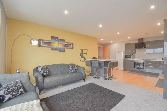 Thumbnail Flat for sale in The Horizon, Navigation Street, Leicester