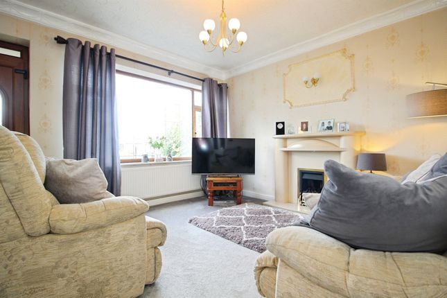 19, Ullswater Road, Dewsbury photo 2