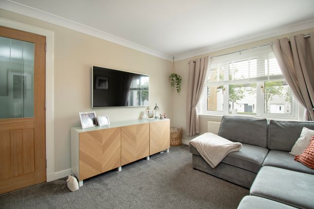 20, Webster Court, Arbroath photo 3