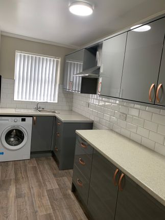 Flat to rent in Glossop Road, Sheffield