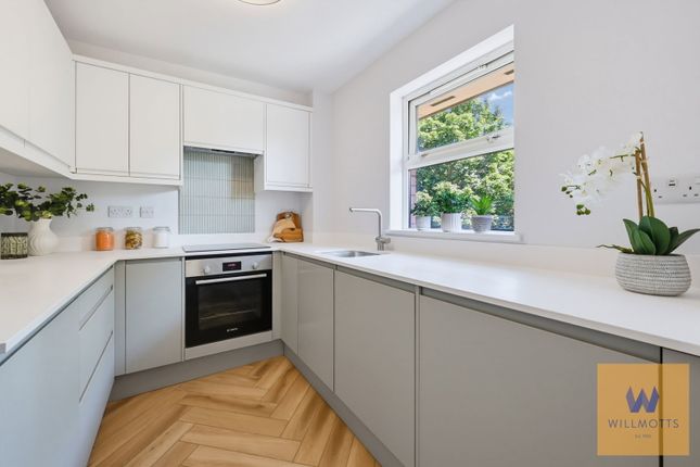 Honeydew House 130-132,Flat 18, Honeydew House, London photo 4