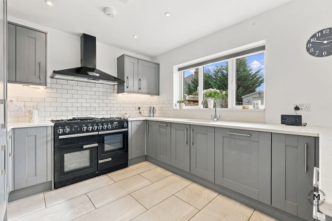 306, Felixstowe Road, Ipswich photo 4
