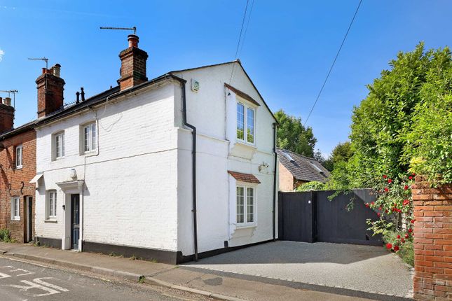 2, Lakes Lane, Buckinghamshire photo 4