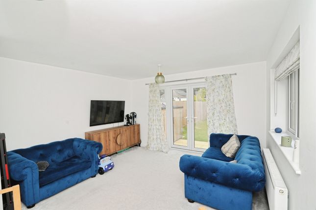 2, Levett Gardens, St. Leonards-On-Sea photo 2