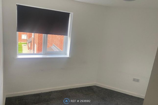 Sherburn Gardens, Stanks Drive, Leeds photo 5
