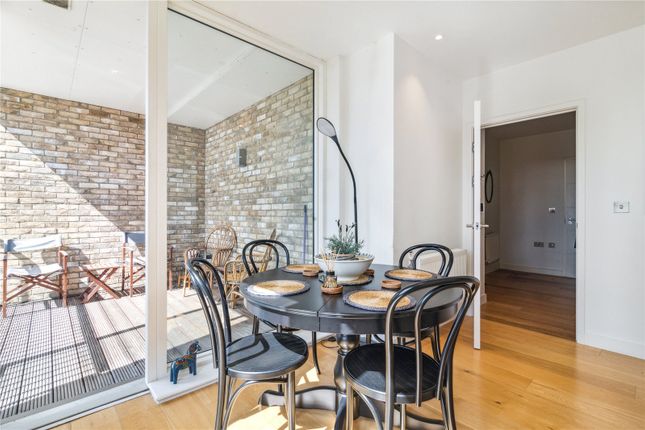 Flat for sale in Chichester Road, London