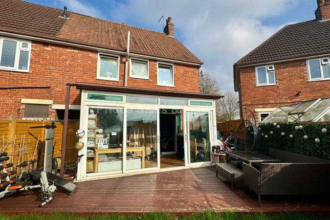 End terrace house for sale in Westwick Drive, Lincoln