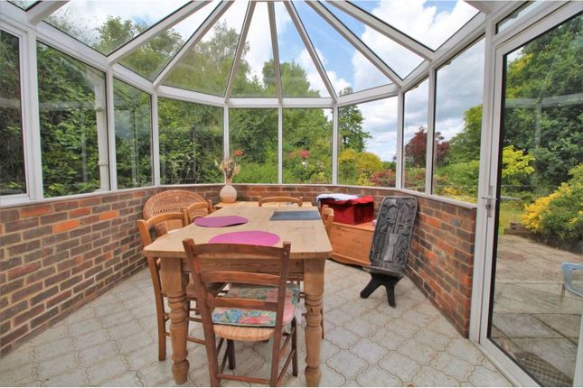 2, Glenleigh Walk, Robertsbridge photo 4