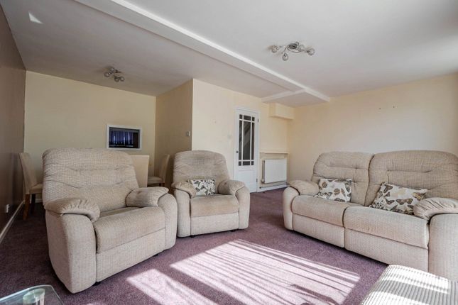 7 Primrose Court,, Chiltern Road, Bedfordshire photo 3