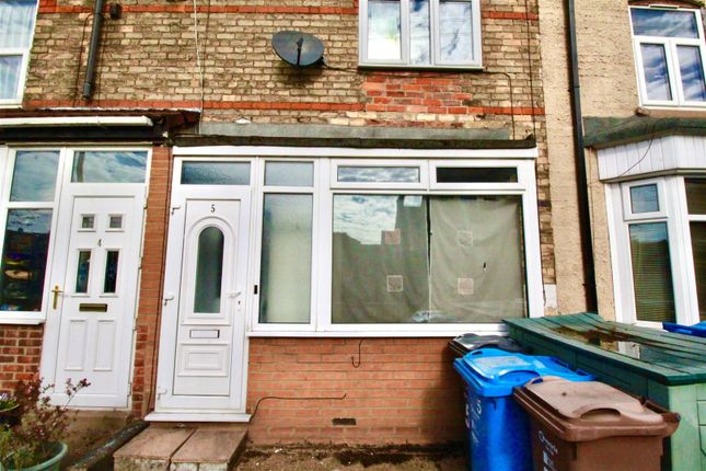 Thumbnail Terraced house to rent in St. Georges Terrace, Redbourne Street, Hull
