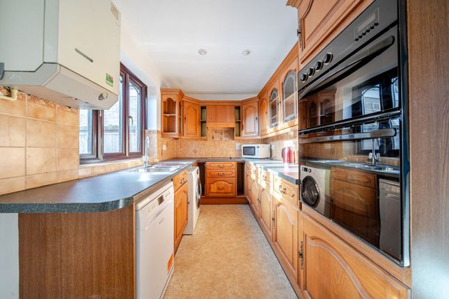 17 Chalk Lane, Chichester photo 3