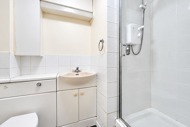 45, St. Pauls Rise, Palmers Green photo 5