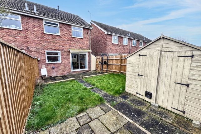 51, Windmill Walk, Sutton photo 3