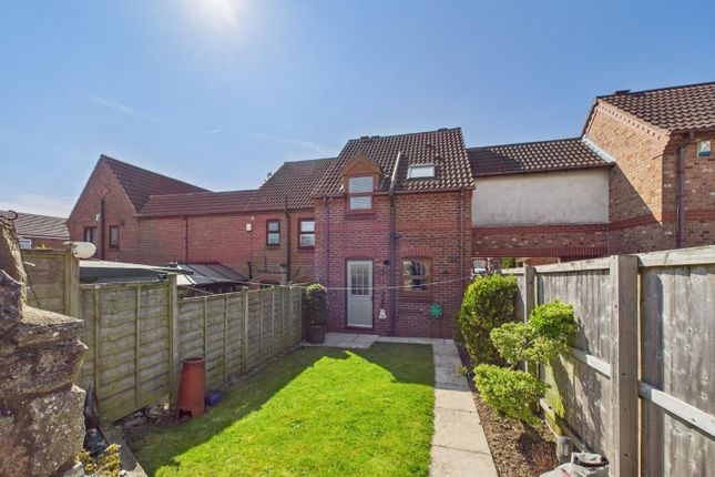 6, Top House Farm Mews, Knottingley photo 3
