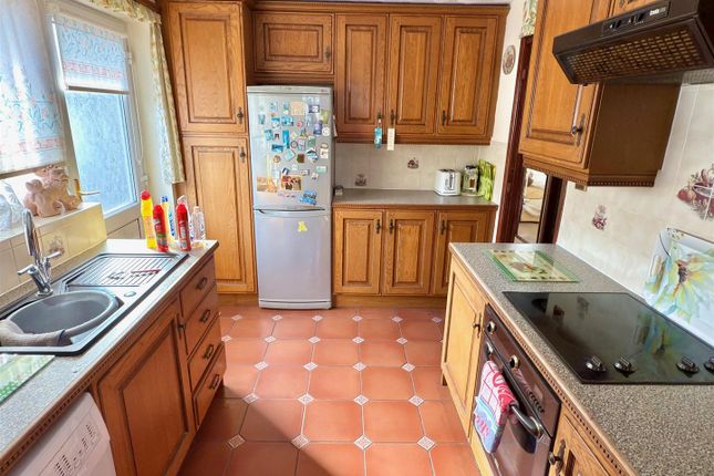 4, Grampian Way, Lowestoft photo 4