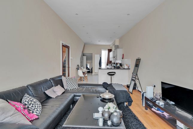Northwood Road, London photo 2