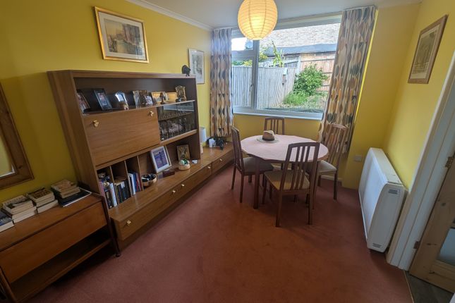 Armstrong Rise, Charlton Andover Hampshire photo 4