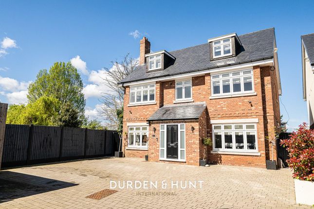 Thumbnail Detached house for sale in Oak Hill Road, Stapleford Abbotts