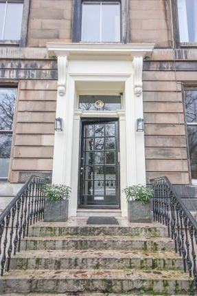 Flat 1, 3 Kew Terrace, Glasgow G12 0TD, Glasgow photo 2