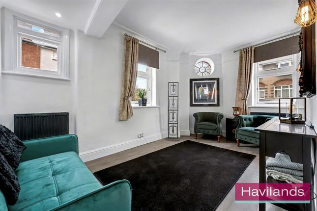The Grangeway, Grange Park photo 2