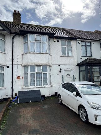 Thumbnail Terraced house for sale in Princes Avenue, London