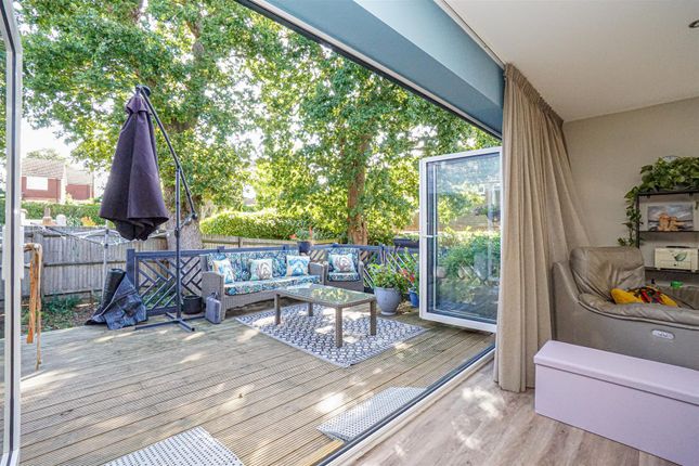 8, Hollinghurst Road, St. Leonards-On-Sea photo 3
