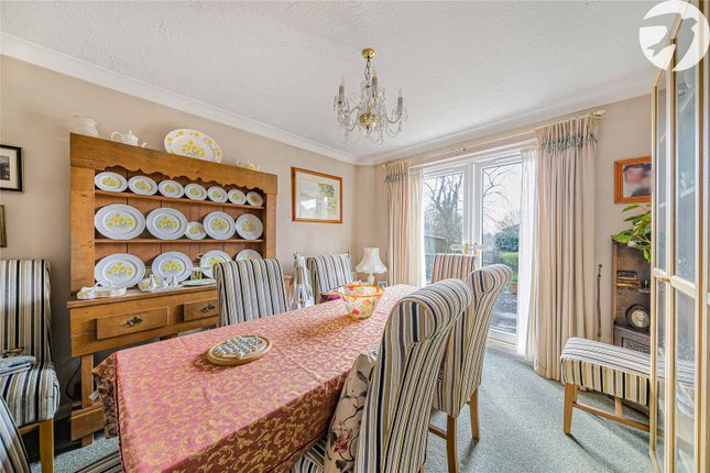 2, Woodland Way, Kent photo 5